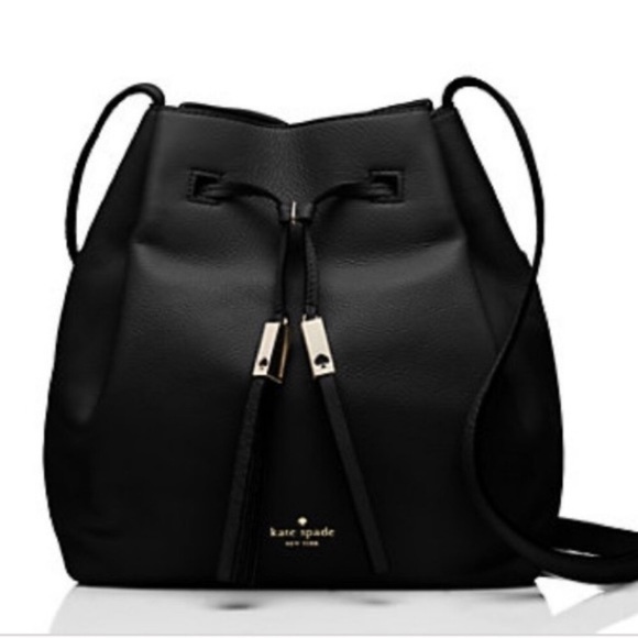 kate spade Handbags - Kate Spade black bucket crossbody bag